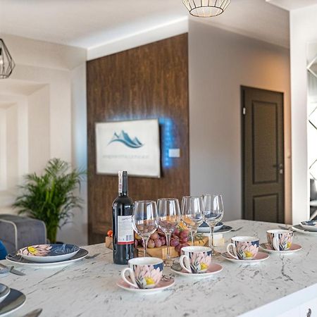 Apartament W Cieplicach Comfort Jelenia Gora Bagian luar foto