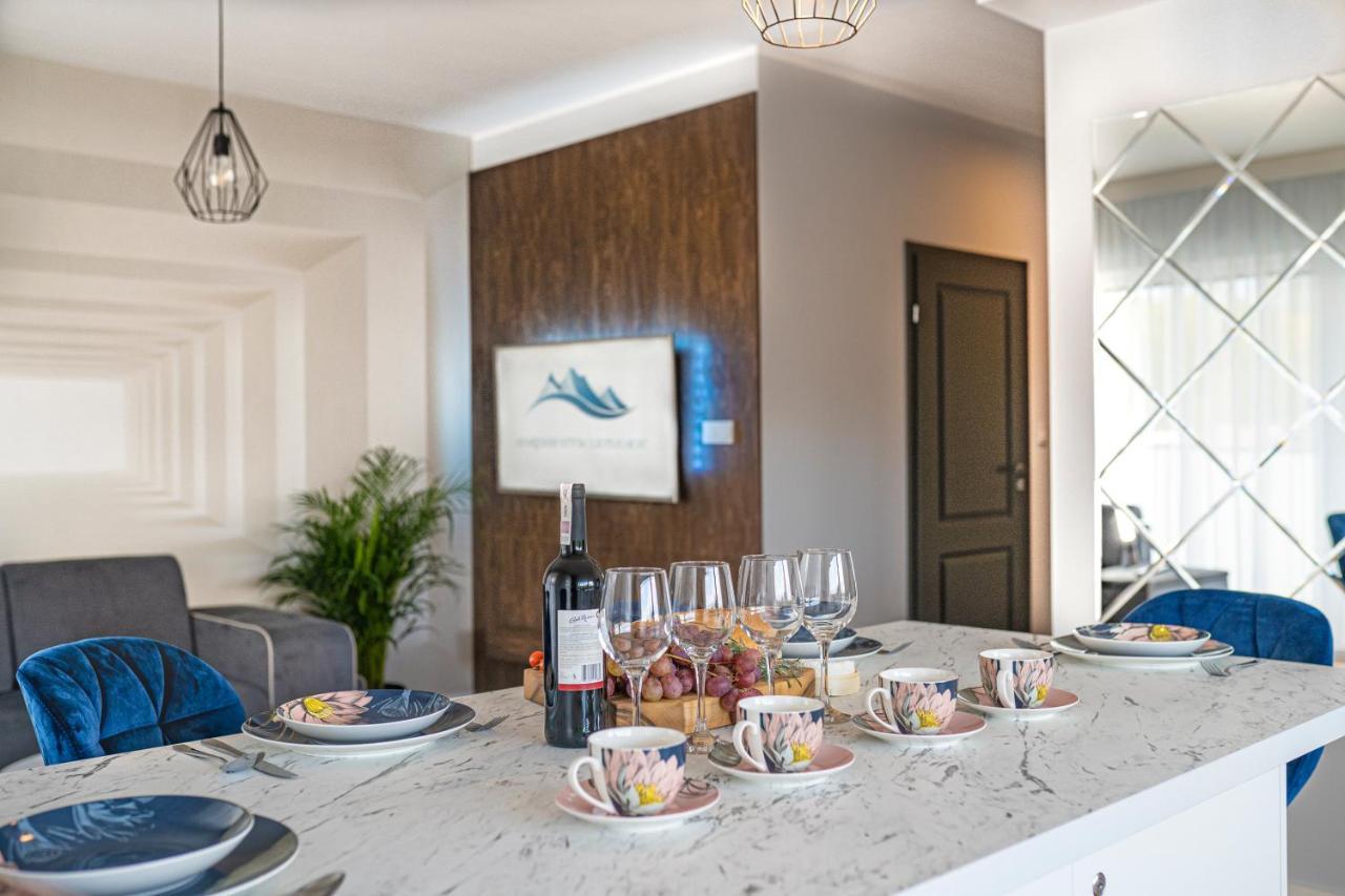 Apartament W Cieplicach Comfort Jelenia Gora Bagian luar foto