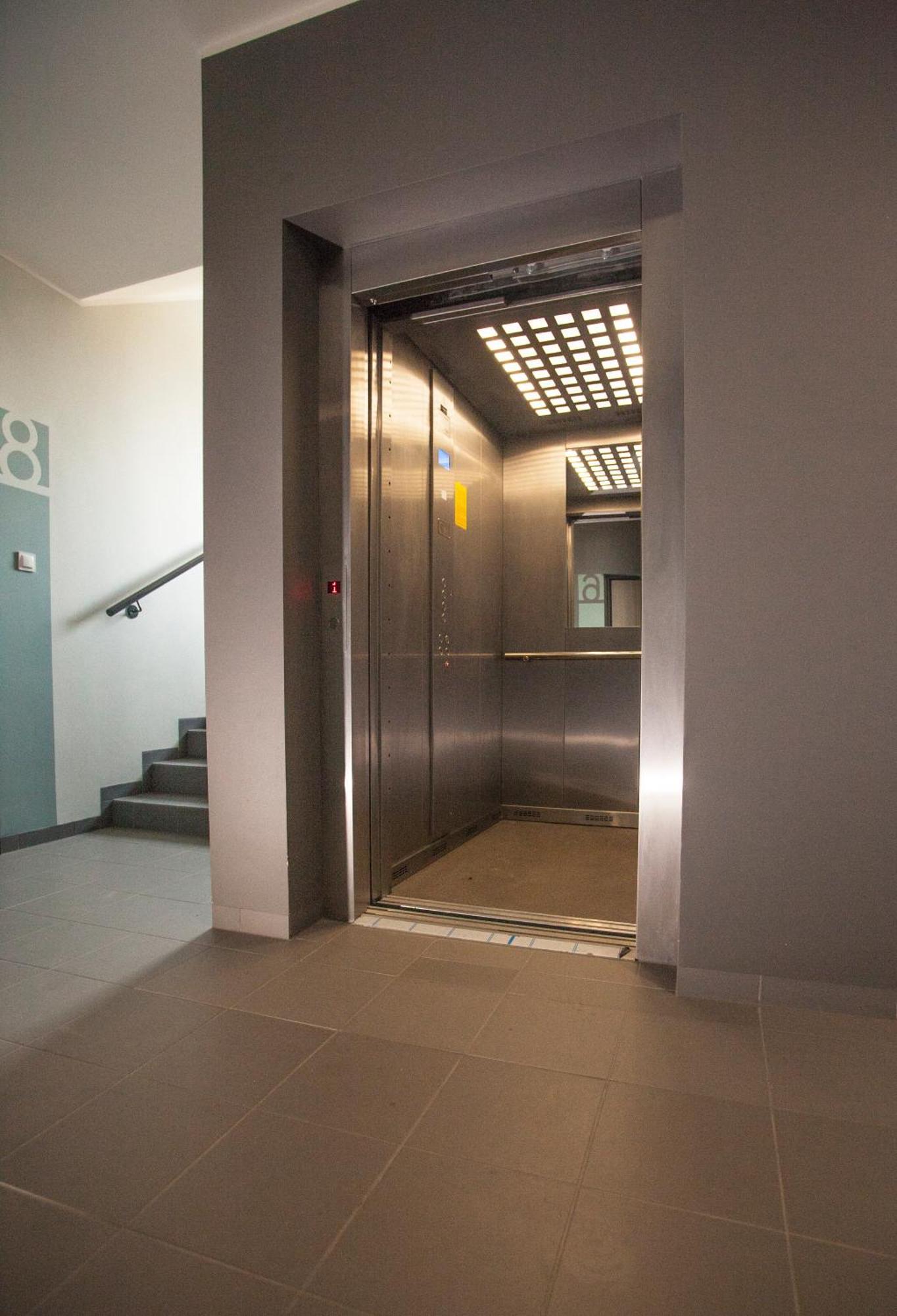 Apartament W Cieplicach Comfort Jelenia Gora Bagian luar foto